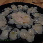 Carpaccio de St Jacques à l'huile truffée